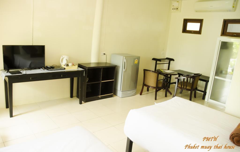 Phuket Muay Thai House Чалонг Экстерьер фото