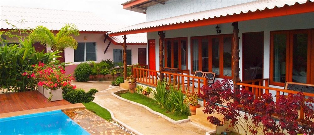 Phuket Muay Thai House Чалонг Экстерьер фото